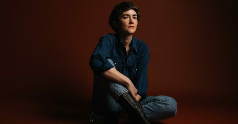 Caroline Says Announces New Album ‘The Lucky One’, Shares New Single