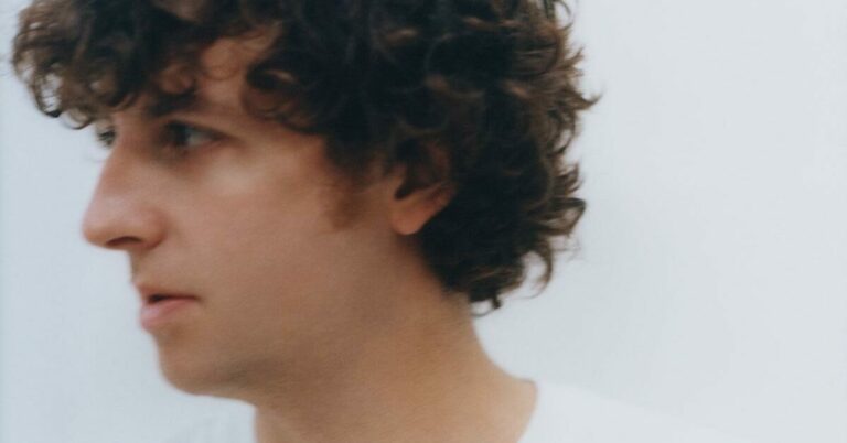 Jamie xx Enlists Kelsey Lu, John Glacier, and Panda Bear for New Song ‘Dafodil’