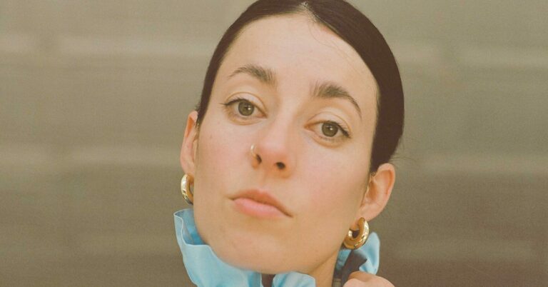 Lia Kohl Releases New Single ‘Ignition, Sneakers’