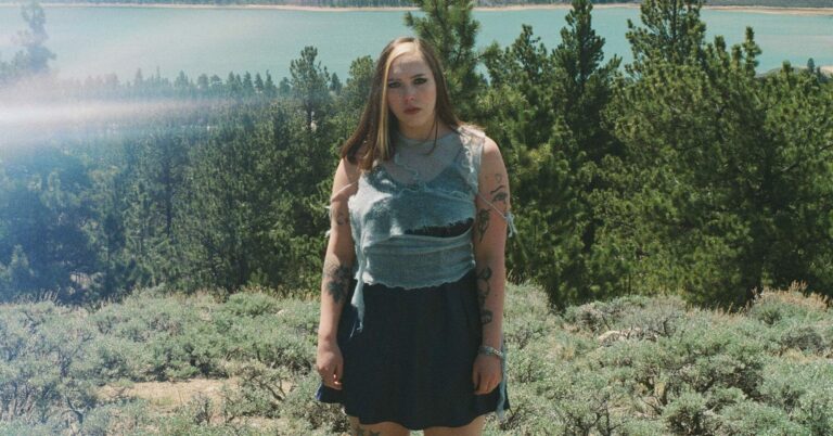 Soccer Mommy Announces New Album ‘Evergreen’, Unveils New Single ‘M’