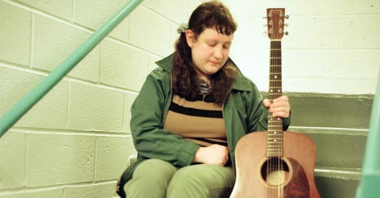 Joanna Sternberg Shares New Single ‘A Country Dance’
