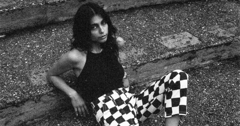 Adriana McCassim Unveils New Single ‘Tarantula Type’