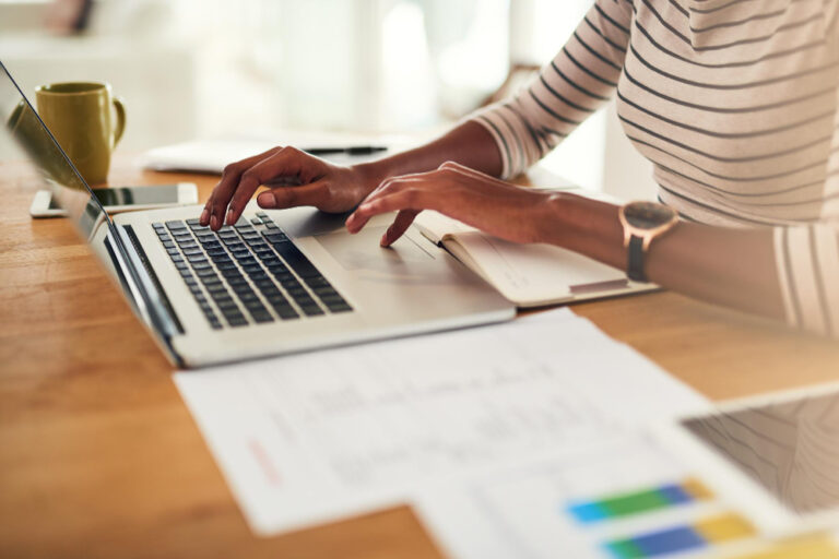 Why Copywriting Courses Are a Must for Every Aspiring Marketer