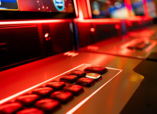 Exploring the Evolution of Classic Arcade Games into Modern Gaming