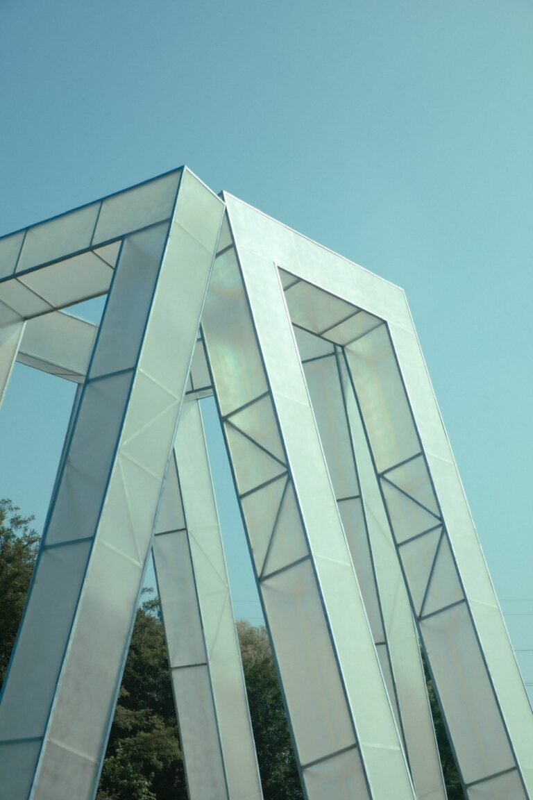 SSG Unveils Cave of Invisible Reflection at Beidaihe‘s New Art Park