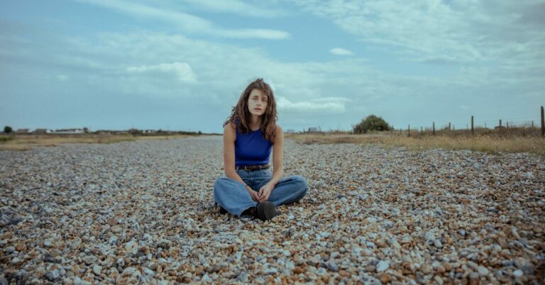 Sophie Jamieson Announces New Album ‘I still want to share’, Shares New Song