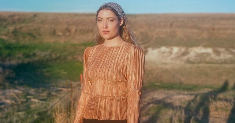 Cornelia Murr Unveils New Single ‘How Do You Get By’