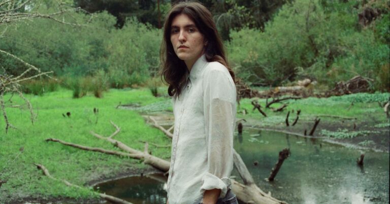 Searows Announces New EP ‘flush’, Shares New Single ‘toothache’ 