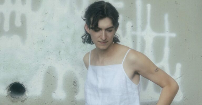 Cali Bellow Unveils New Single ‘LFG!!!! (i just died)’