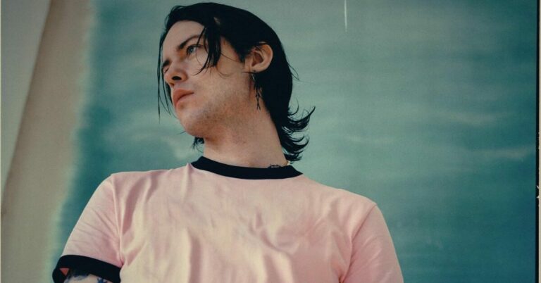 Iceage’s Elias Rønnenfelt Releases New Single ‘Soldier Song’