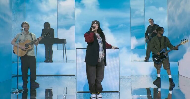 Watch Billie Eilish Perform ‘Birds of a Feather’ and ‘Wildflower’ on ‘SNL’