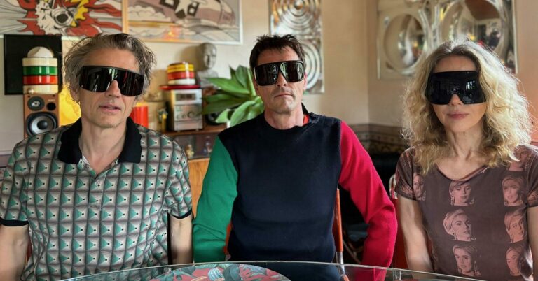 Dean & Britta & Sonic Boom Cover Purple Mountains’ ‘Snow Is Falling in Manhattan’