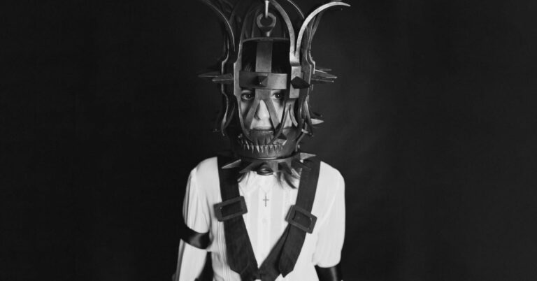 Heartworms Announces Debut Album ‘Glutton for Punishment’, Shares New Single