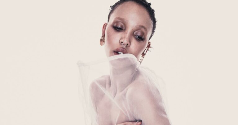 FKA twigs Shares Video for New Single ‘Perfect Stranger’