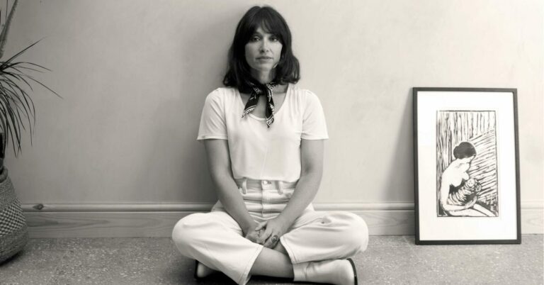 Juanita Stein Announces New Album ‘The Weightless Hour’, Shares New Song