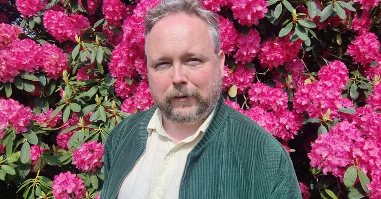 Richard Dawson Announces New Album ‘End of the Middle’, Shares New Single