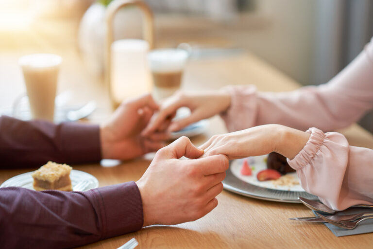 Benefits Of Dating A Younger Woman: A Fresh Perspective on Asian Women