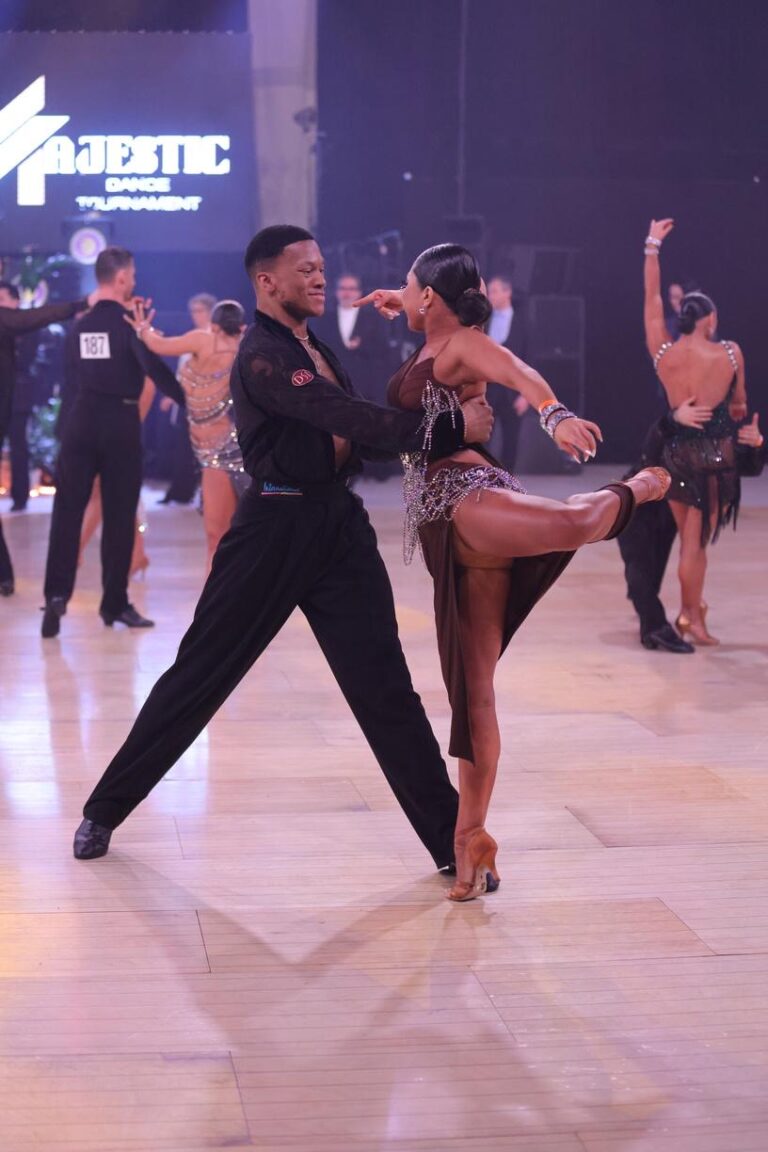 Critique: Lin Guo & Oskar Odiakosa – Latin Dance Performance