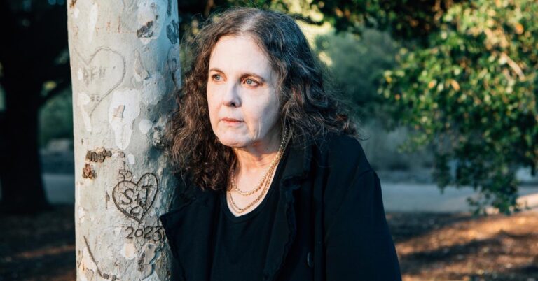 Edith Frost Announces First New Album in 20 Years, Shares New Single ‘Hold On’