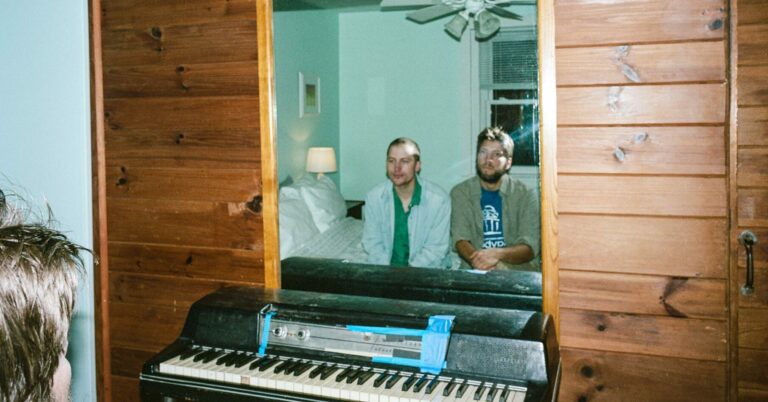 Hovvdy Announce New EP, Unveil New Single ‘Bubba (Julie’s Version)’
