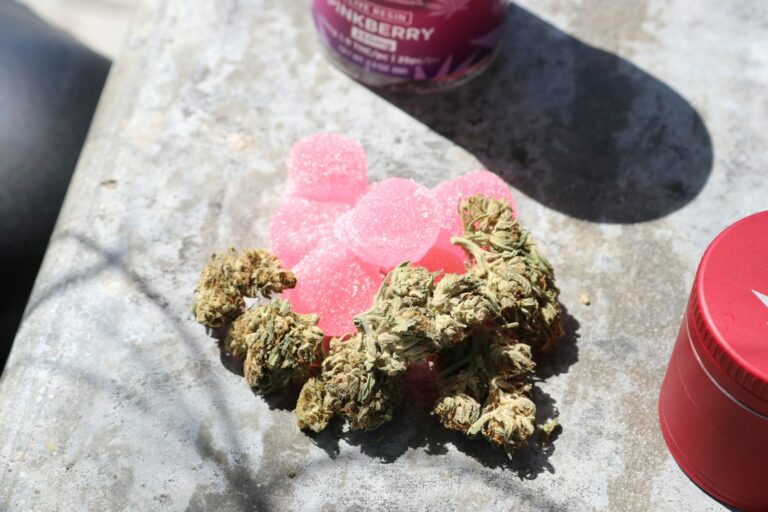 How Long Do Edibles Take to Kick In?