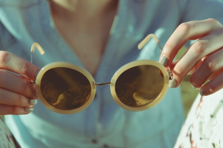 How to Accessorize with Glasses: Chic Styles for Every Face Shape