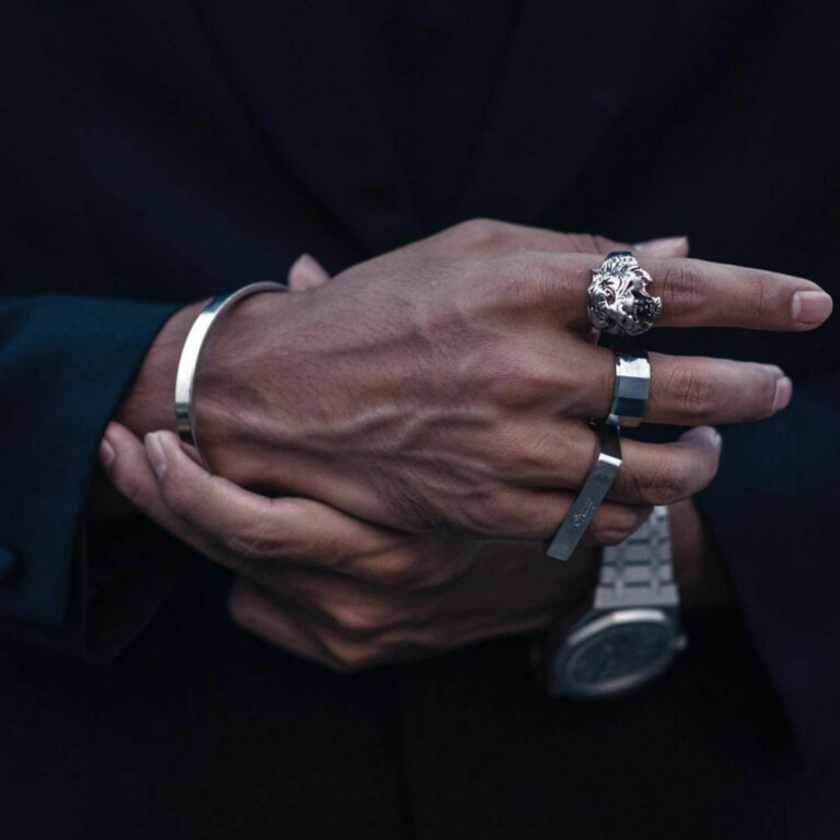Men’s Jewelry Trends: Accessories That Stand Out