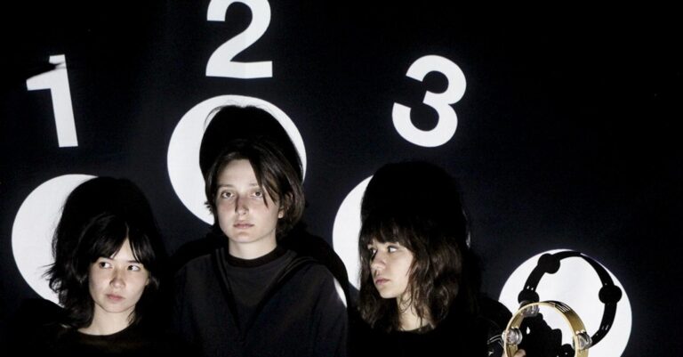 Horsegirl Release New Song ‘Switch Over’