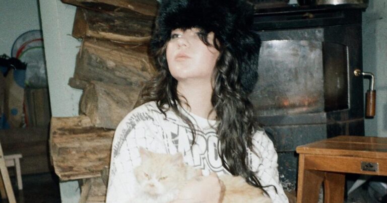 Mallrat Unveils New Single ‘Pavement’