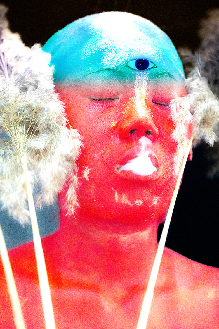 An Alchemy of Connection in Luying Dong’s Work