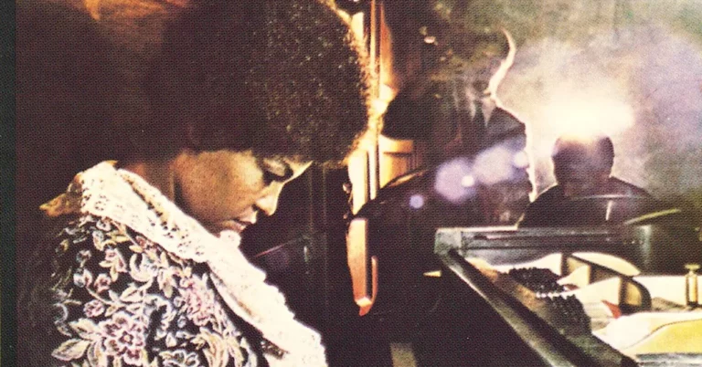 Roberta Flack Dead at 88