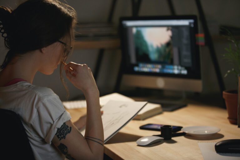 Transforming Words into Art: The Digital Toolbox for Creatives