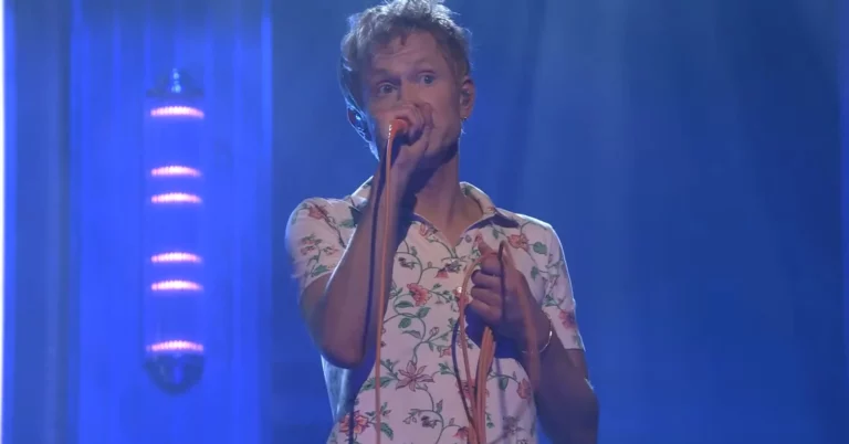 Watch Perfume Genius Perform ‘It’s a Mirror’ on ‘Fallon’