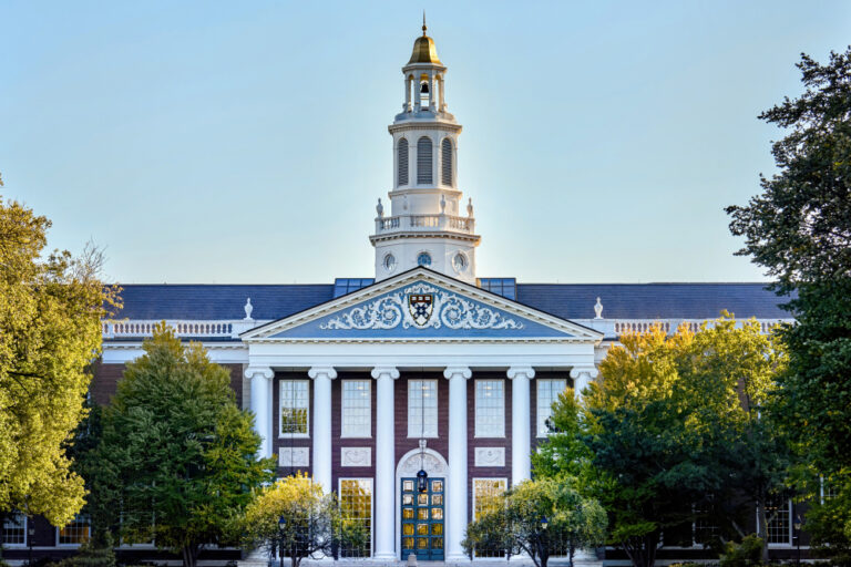 7 Reasons You Should Study at an Elite US University