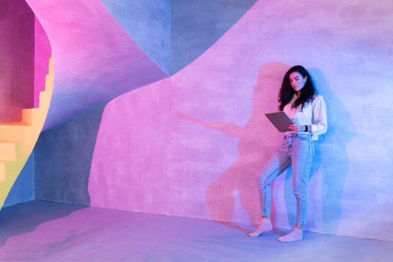 The Creative Pulse of the Internet: How Digital Spaces Shape Modern Expression
