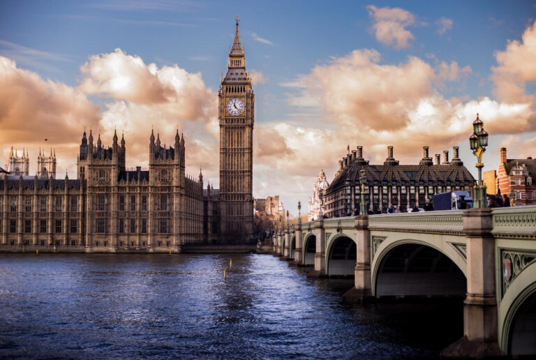 Have London Casino Aesthetics Had an Influence on Global Casino Decor?
