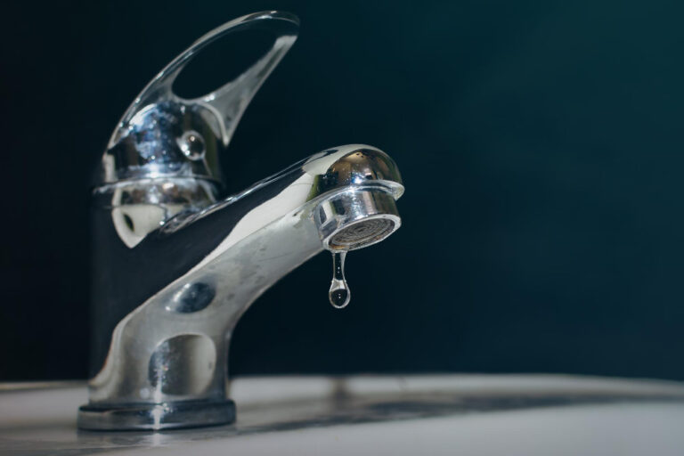 From Leaky Taps to Major Breakdowns: When to Call in the Experts