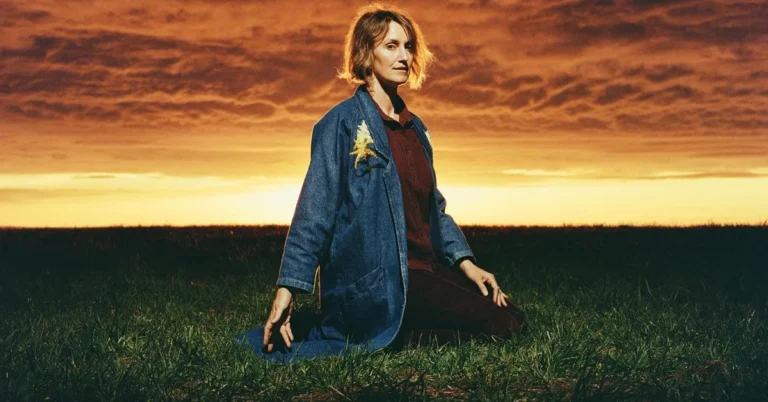 Joan Shelley Announces New Album ‘Real Warmth’, Shares New Song ‘Everybody’