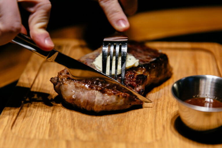Why Steakhouse Dining Continues to Evolve With New Culinary Trends