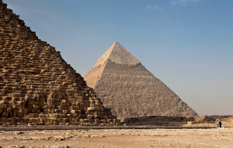Giza Necropolis Photos: 5 Best Sites to Explore the Ancient World Online