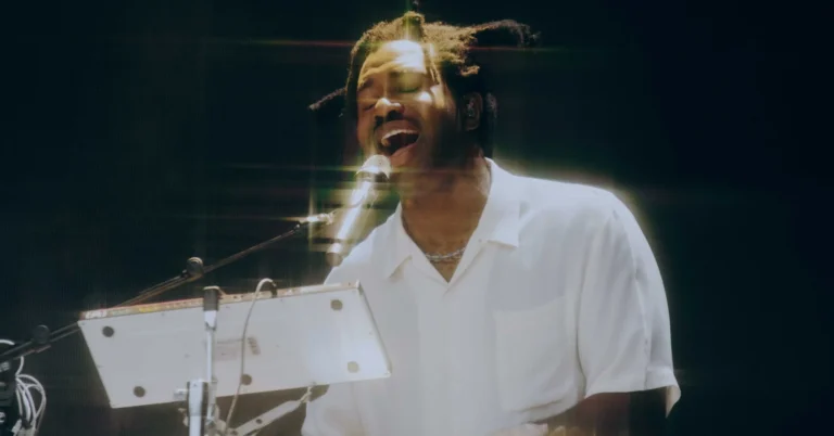 Sampha Releases New Single ‘Cumulus / Memory’ Featuring Romy