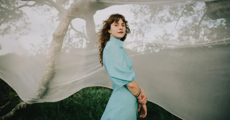 Hannah Frances Announces New Album ‘Nested in Tangles’, Unveils New Song