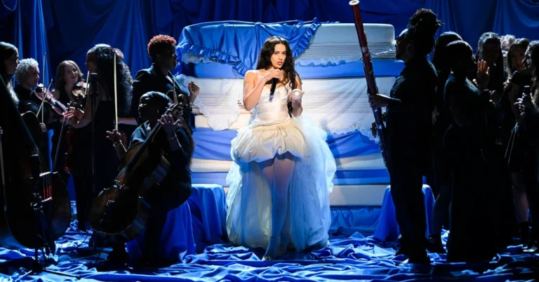 Watch Rosalía Perform ‘La Perla’ on ‘Fallon’