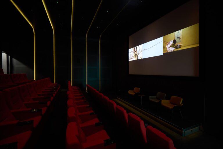 A Soft Syntax of Unspoken: On The Green Moving Images