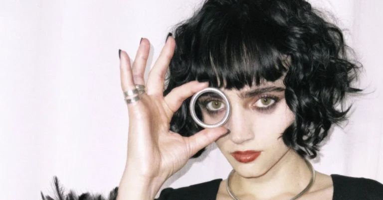 Sir Chloe Unveils New Song ‘Passenger’
